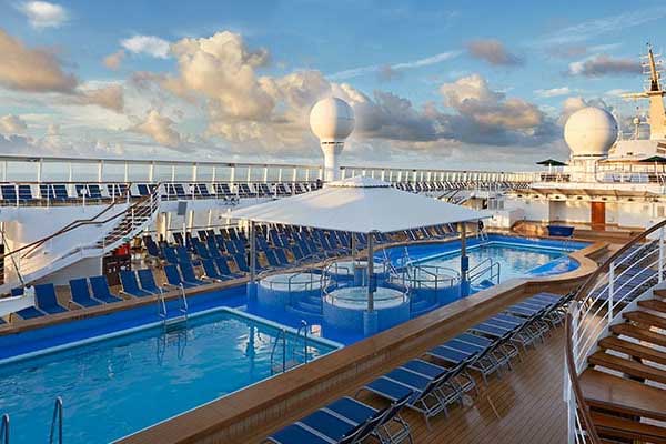 Norwegian Sun Gallery Image